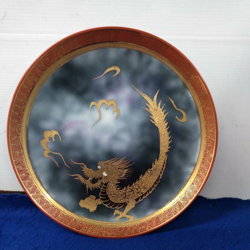 g_t W257 【骨董】昭和レトロ　金龍絵皿　飾り皿　イーゼルは有りません。　金運アップの　インテリア　にいかがでしょうか♪