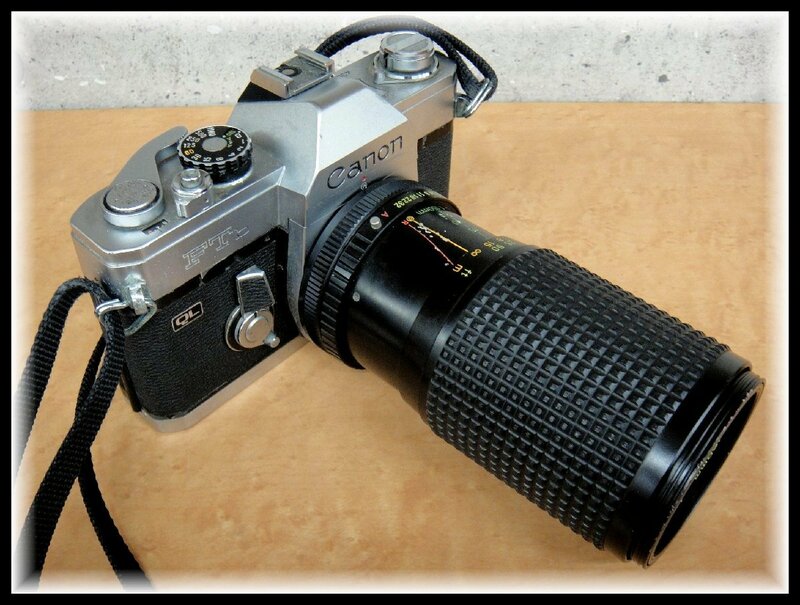 64107S Canon キャノン 35mm フォーカルプレーンシャッター式 フィルム 一眼レフカメラ FTb QL ボディ＋ おまけ ジャンク望遠レンズ付