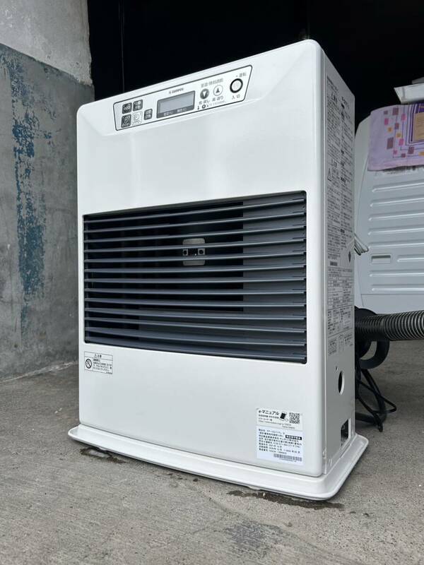 【即決・美品】21年製 サンポット FF式石油暖房機 FF-5211TL S 札幌引き取り歓迎