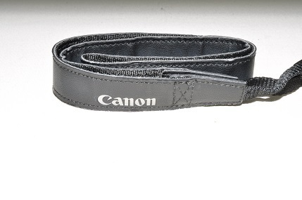 【送料無料】Canon G10 カメラ革 ストラップ 　幅約2.4ｃm 黒色 ♯K56