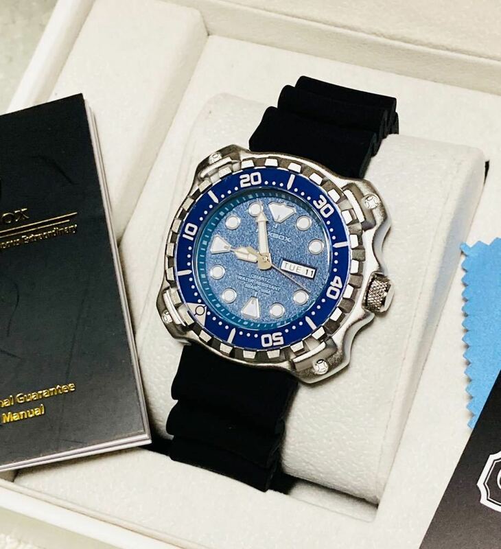 新作　メンズ腕時計 オマージュ　ダイバー ズウォッチ　ベゼル可動　カレンダー　スーツ　防水腕時計　人気モデル　1463g