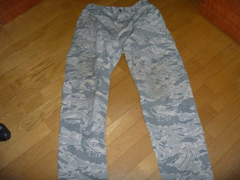 TROUSERS MENS'UTILITY AIR FORCE CAMOUFLAGE PATTER 34L 85