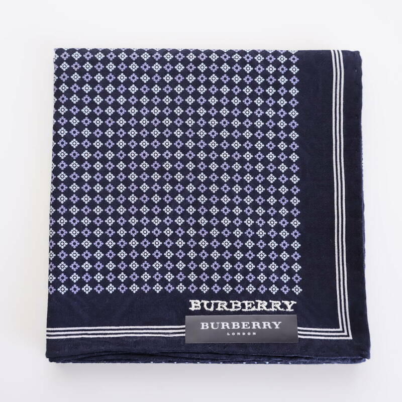 ■未使用　BURBERRY バーバリー　ハンカチ　ネイビー　地模様■