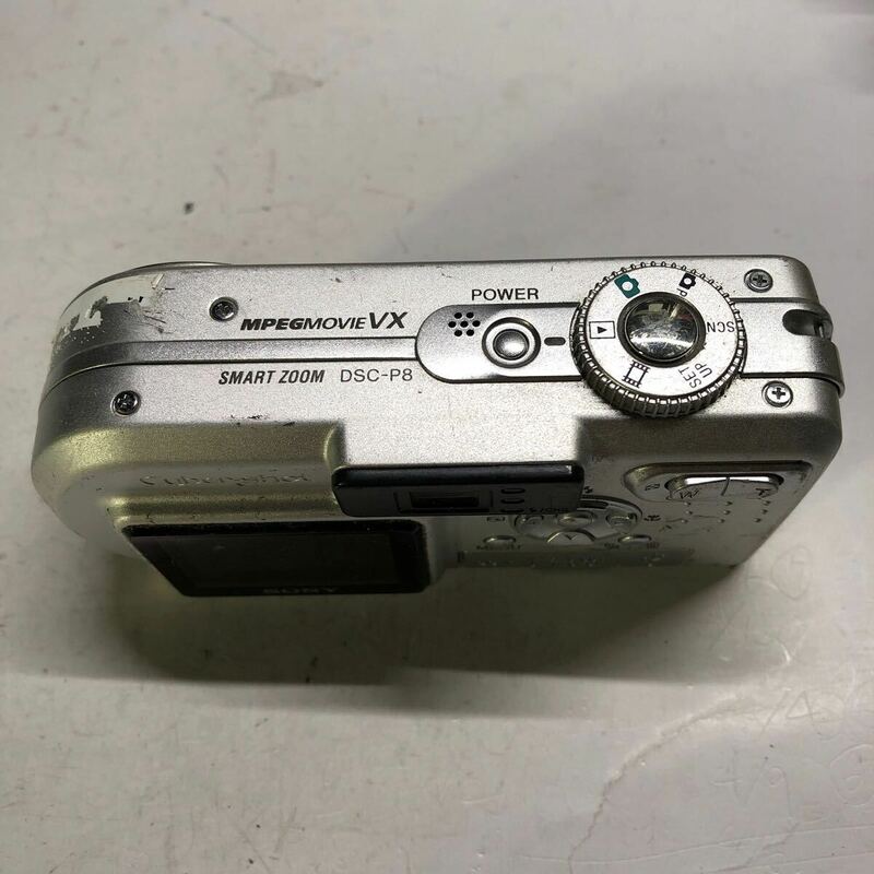 SONY Cyber-shot DSC-P8 コンパクトデジタルカメラ /3