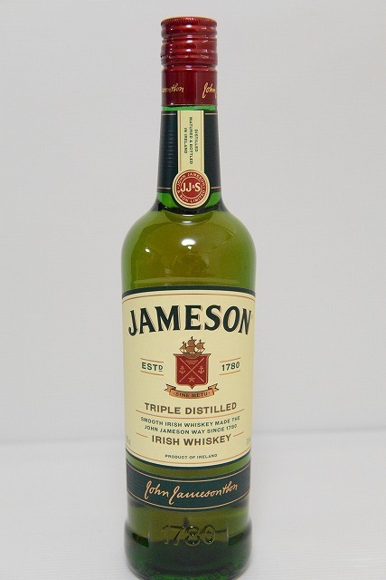 ジェムソン　アイリッシュウィスキー　JAMESON TRIPLE DISTILLED IRISH WHISKEY