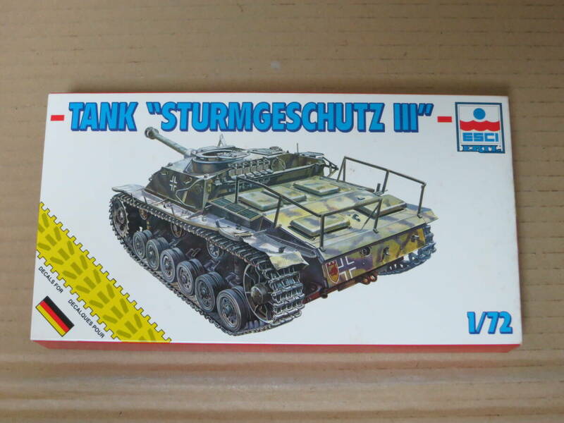 TANK STURMGESCHUTZ III III号突撃砲 3号突撃砲　8328 イタリアエッシー esci 模型 プラモデル