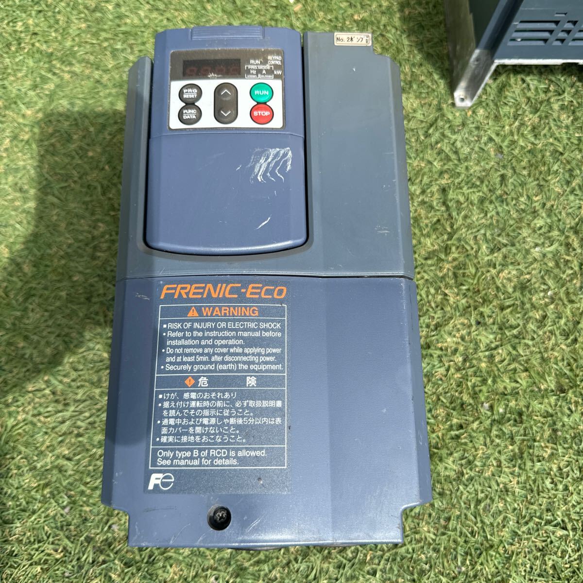 4D044 　富士電機 FUJI インバーター FRN5.5F1S-2EP1