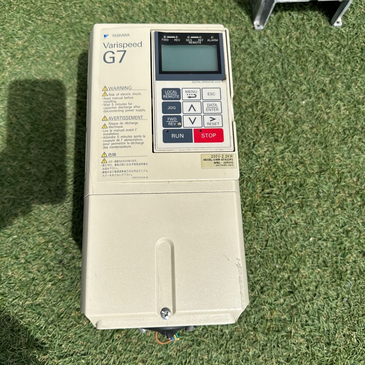 4D044 YASKAWA / 安川電機 CIMR-G7A22P2 インバータ 保証付き