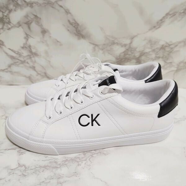 新品 CK カルバンクライン US正規 日本未発売 スニーカー 白 ホワイト 黒CKロゴ 踵黒 US9.5 日本26.5cm Calvin Klein s052