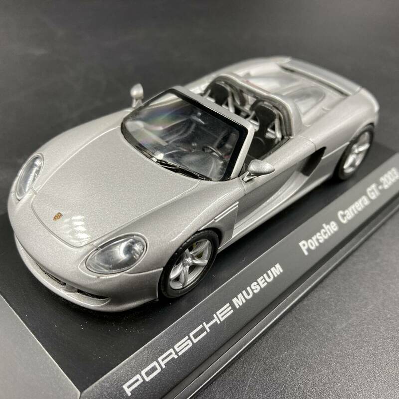 WELLY 1/43 Porsche ポルシェ Carrera GT - 2003 シルバー ミニカー PORSCHE MUSEUM