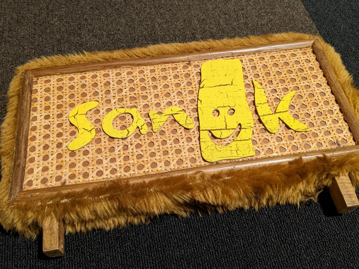 サヌーク　Sanuk サンダル　ブランドロゴ　サインプレート