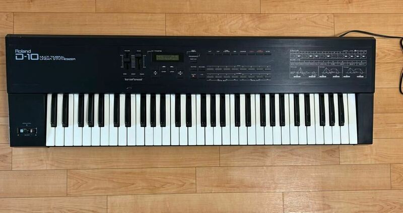 ローランド Roland D-10 電子ピアノ　シンセサイザー　キーボード　音楽機材 サイズ約:縦29.5cm 横97.3cm 幅10cm ジャンク品　現状販売