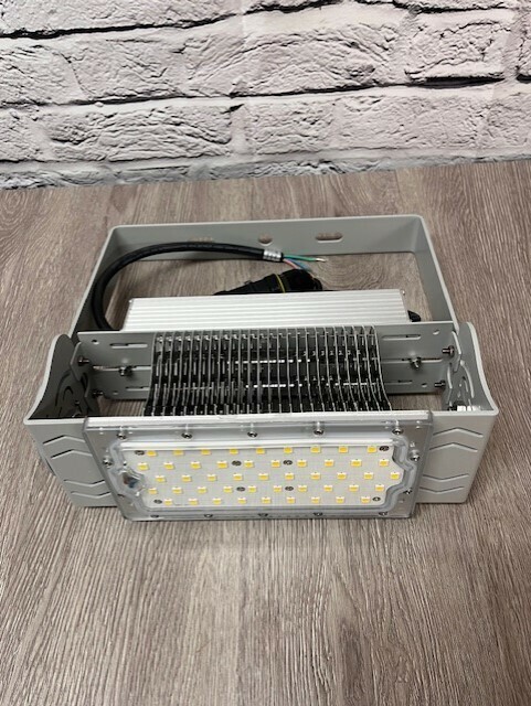 ☆岩手花巻発☆■未使用■　日本エコテック LED 照明 STG-01002-N120 保管品　■手渡し可■