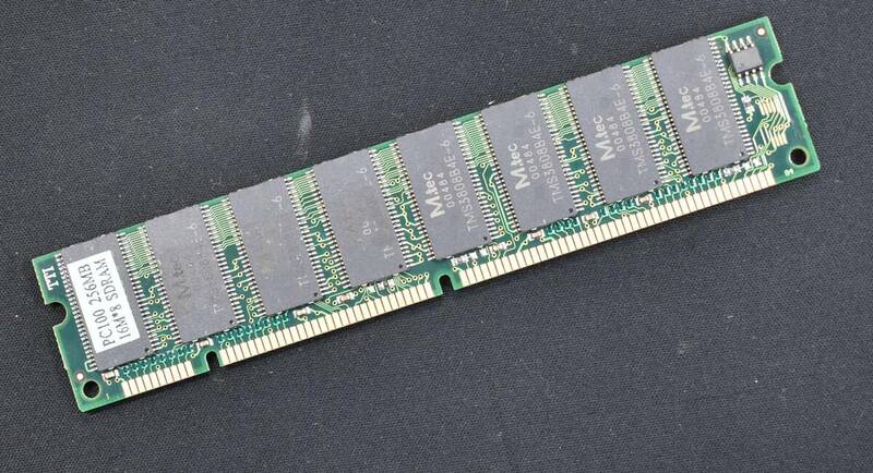 256M SDRAM PC100 CL2 non-ECC 168pin 両面実装(16chip) Mtec製 (管:SA5734 x2s