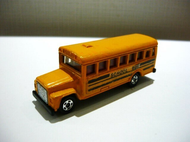 トミカ　Ｎｏ．Ｆ５　スクールバス　◎ SCHOOL BUS　日本製　同色補修の中古品