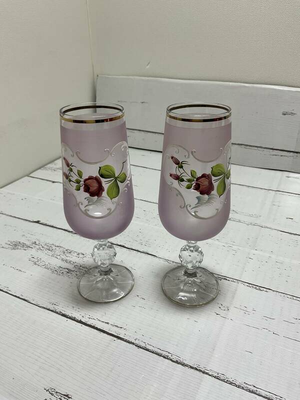 ボヘミアガラス　ボヘミア　ピンク　金ライン　ローズ　ワイングラス　２客セット