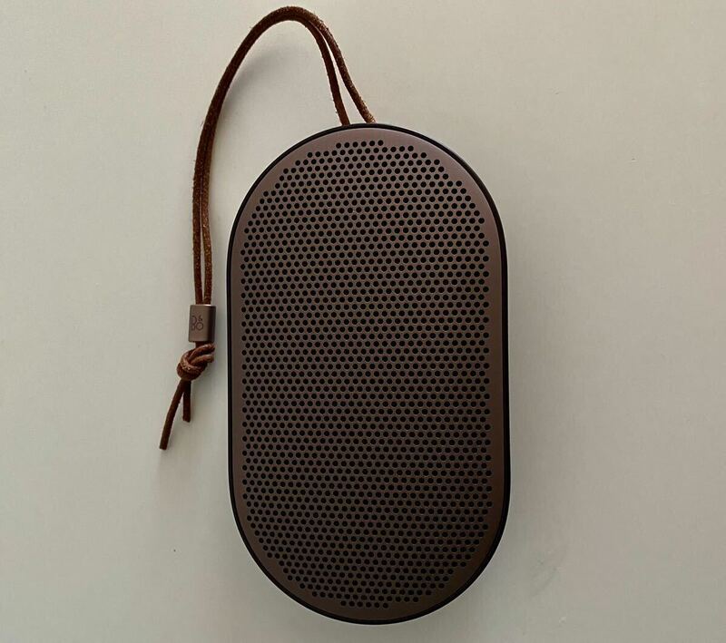 希少色　美品　Bang & Olufsen ワイヤレスポータブルスピーカー BeoPlay P2 通話対応/小型/軽量　Bluetooth speaker アンバー　Umber