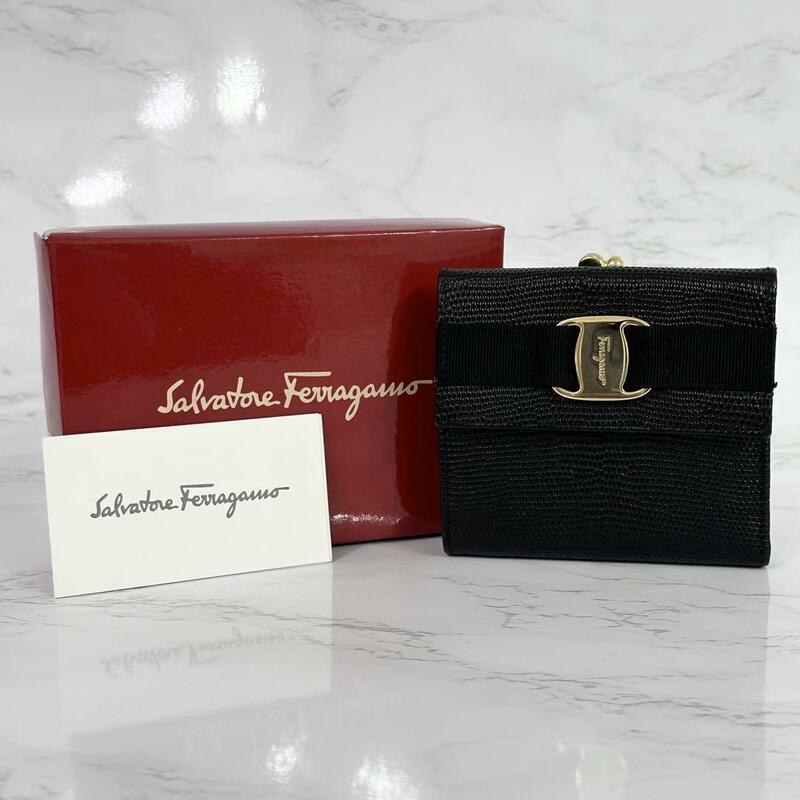 《大特価！》 フェラガモ Ferragamo 三つ折り財布 がま口 ヴァラリボン リザード　4-24381