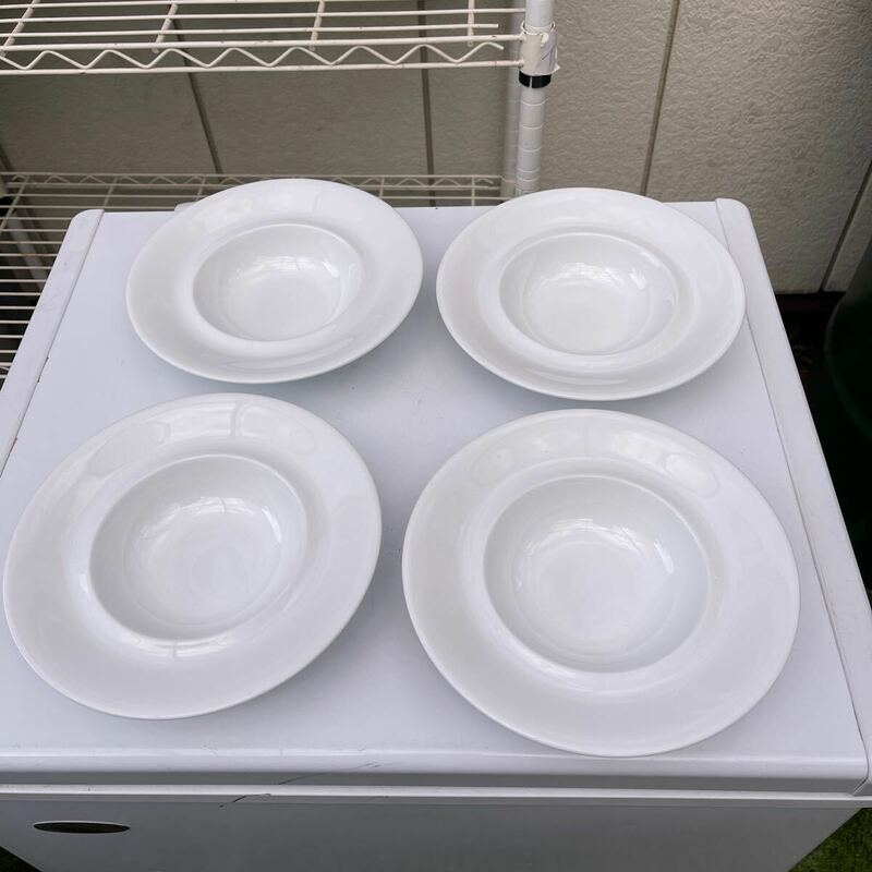 ホワイトスープ皿直径約24㎝　内径約13.5㎝　　カネスズ　4枚セット限り　洋食器 くー3