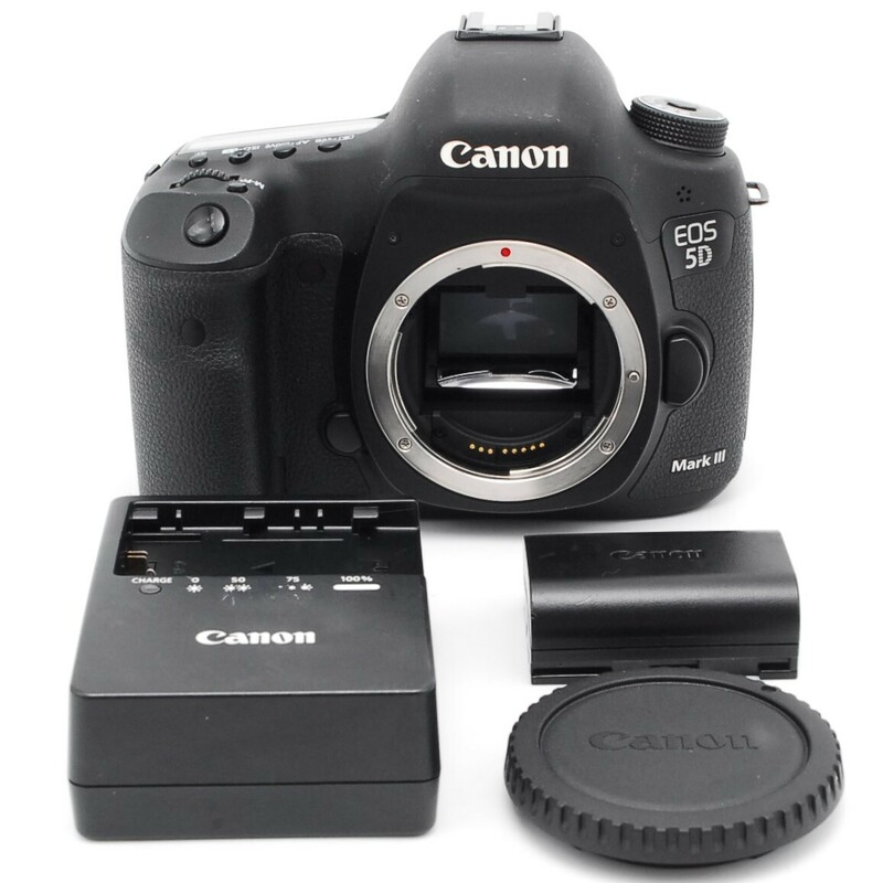 【A84】Canon デジタル一眼レフカメラ EOS 5D Mark III ボディ EOS5DMK3