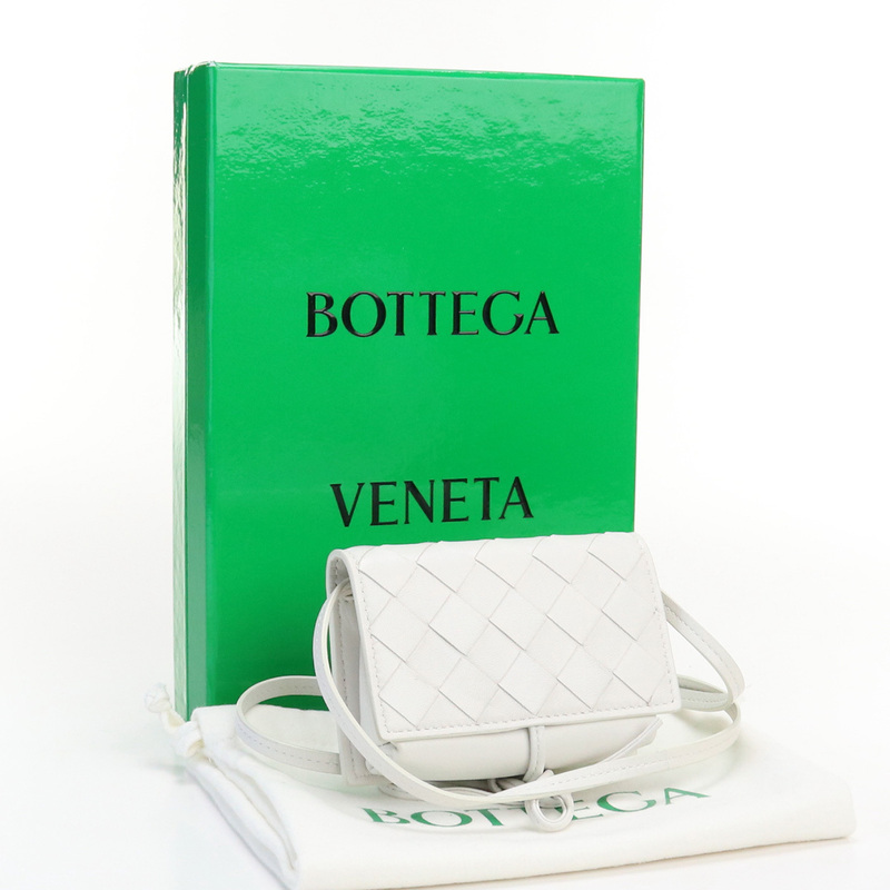 中古美品ボッテガヴェネタBOTTEGA VENETA イントレチャートポシェット　ブランド レザー ホワイト ランク：S us-1 2WAY ポーチ