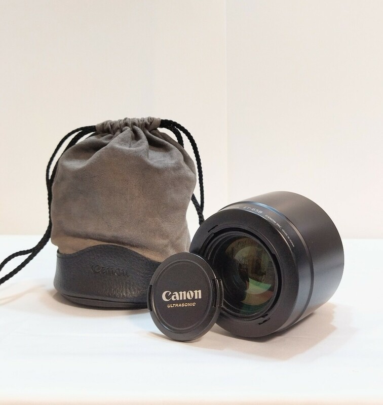 【Canon】 DIFFRACTIVE OPTICS ULTRASONIC 70-300mm MACRO1.4m/4.6ft　キャノン　ズーム 1:4.5-5.6 レンズフード＆保存袋付き 018JLHJU25
