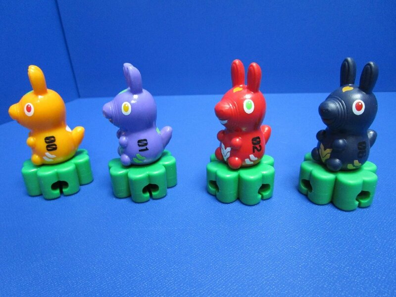 EVA×RODY×伊藤園 コラボ オリジナル ケーブルフィギュア 全4種セット 新世紀エヴァンゲリオン×ロディー×伊藤園 四つ葉のクローバー