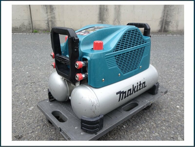 makita　マキタ　高圧専用（4口）　エアーコンプレッサー　AC500XGH　100V　タンク容量：16L　動作OK　中古品　引取OK♪