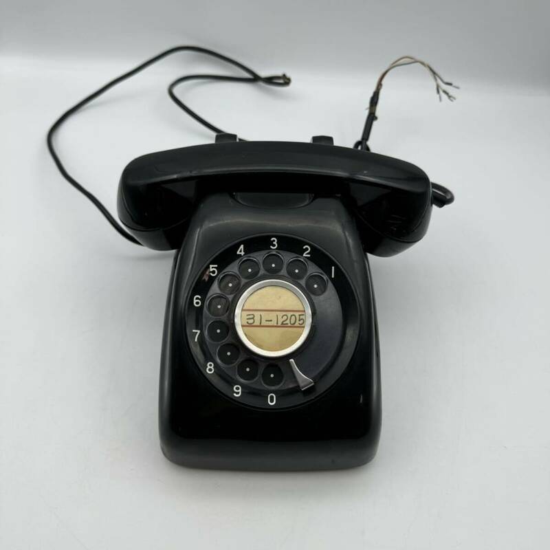 昭和レトロ 黒電話 アンティーク 電話機 ダイヤル式 インテリア 当時物 黒電話機 コード切れ　1969.5.22
