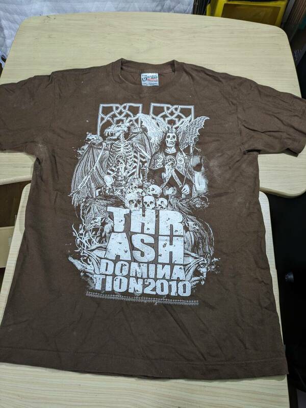 【服飾】 ビンテージ レア Tシャツ バンド 当時物? THRASH DOMINATION 2010 TOUR Touch AND GO M 茶 半袖