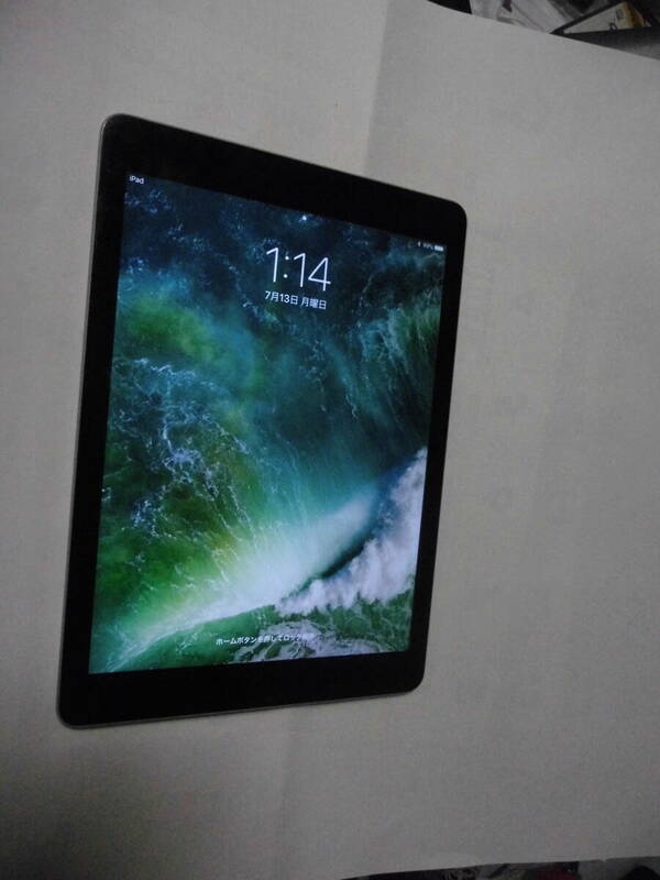  iPad Air 第2世代 A1566 スペースグレイ 　綺麗ですが訳あり　現状品