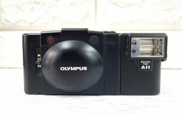 OLYMPUS オリンパス XA 2 コンパクトフィルムカメラ Electronic Flash A11 動作未確認 fah 4A960