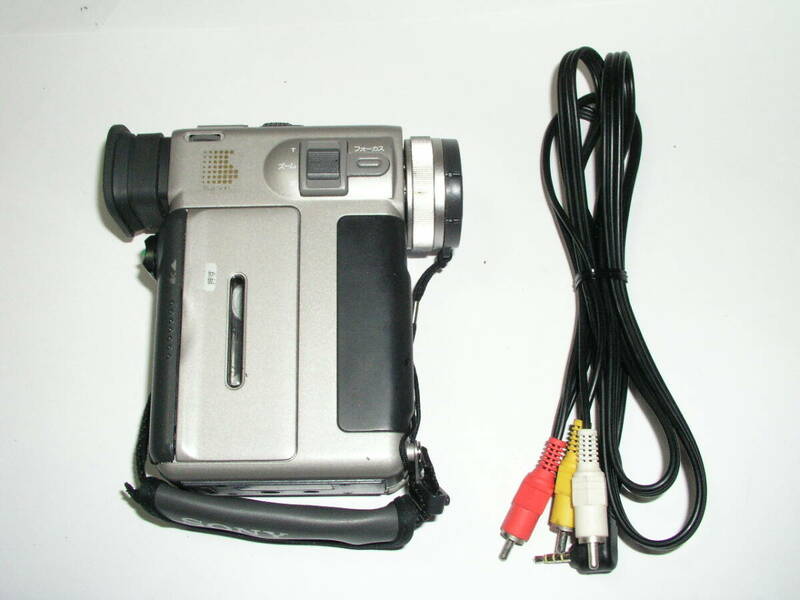 6045●● SONY DCR-PC7、MiniDVテープ式ビデオカメラ、ソニー ●20