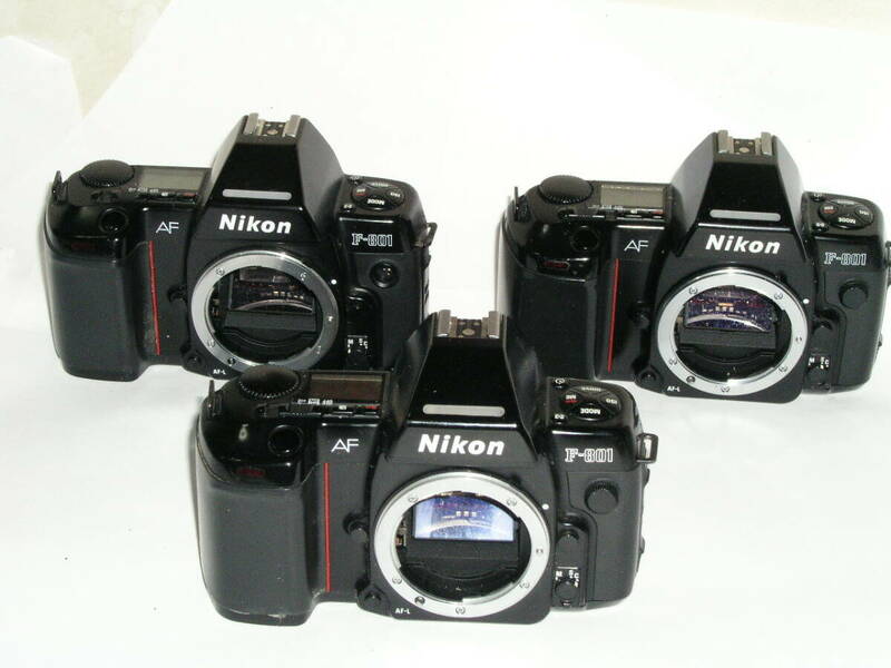 6108●● Nikon F801 ボディ 裏蓋 電池ホルダー 欠品などあり x3台で、動作はしています ●01