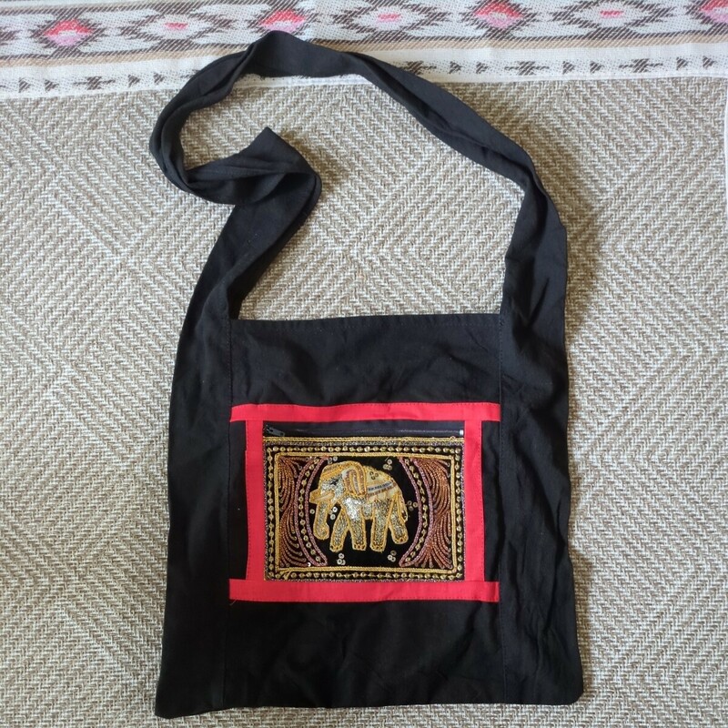 タイ製★象の刺繍のショルダーバッグ