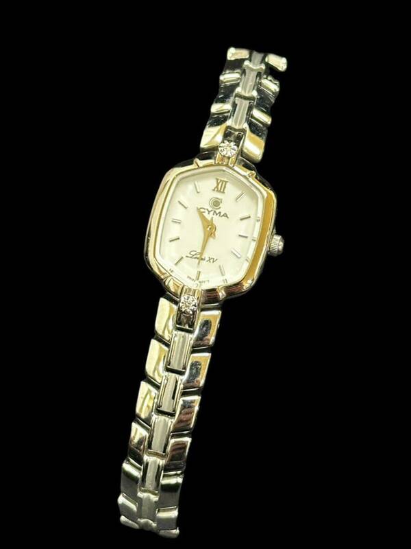 新品電池交換済 極美品 CYMA/シーマ Louis XV クオーツ 2Pダイヤモンド 腕時計 2015 ホワイト シルバー系 レディース