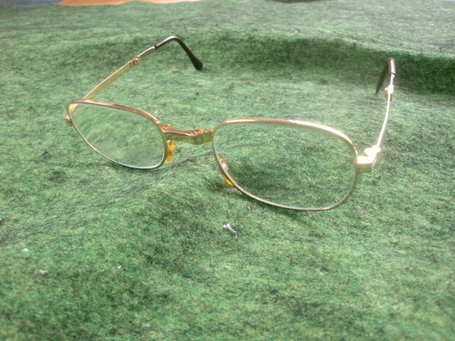 折りたたみ眼鏡　フレーム金属製　金メッキ