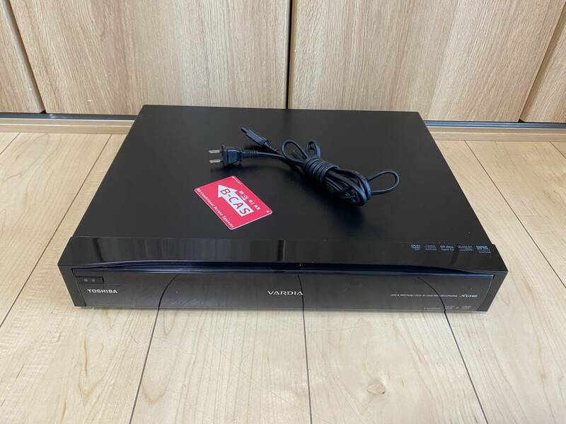 東芝製　VARDIA RD-S304K　HDD＆DVDレコーダー　通電確認　中古現状