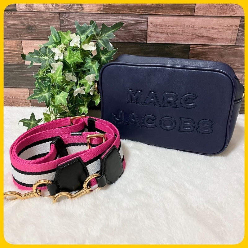 MARC JACOBS カメラバッグ 2way ショルダー ポーチ エンボスロゴ