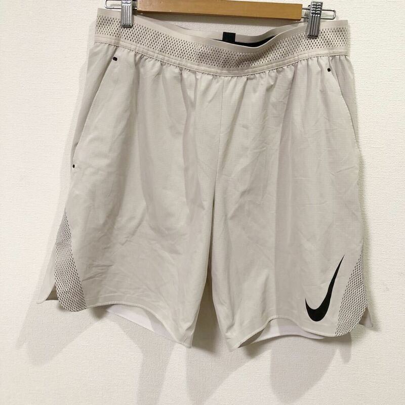 ★ナイキ NIKE ハーフパンツ ショートパンツ ライトベージュ系 Lサイズ スポーツウェア