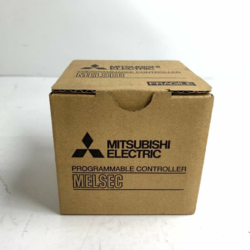 f001 E 新品 MITSUBISHI 三菱 電機 シーケンサ FX2N-16EYT 未使用