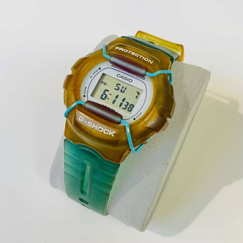 【稼働品】　CASIO/カシオ　G SHOCK　Gショック DW-600 腕時計　デジタル　PROTECTION　ブルー　クリア　（kn）