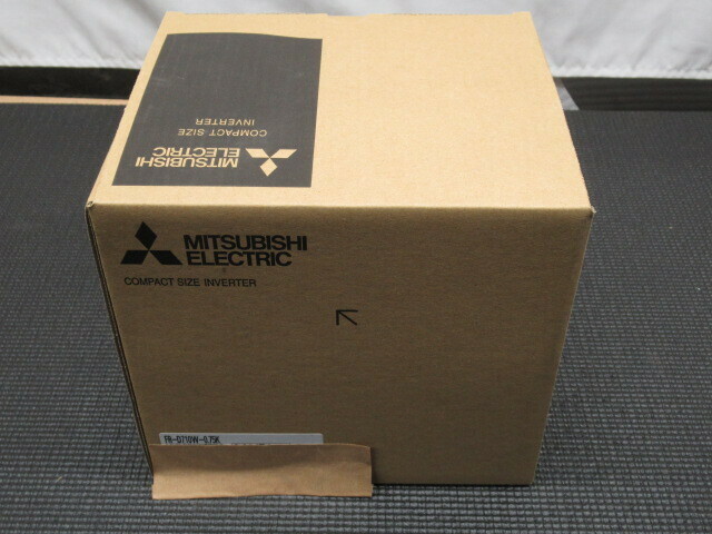 未使用 MITSUBISHI 三菱電機 インバーター FR-D710W-0.75K 管理6R0411B-F3