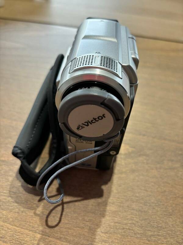 VICTOR GR-DX300K、MmniDVテープ式ビデオカメラ 