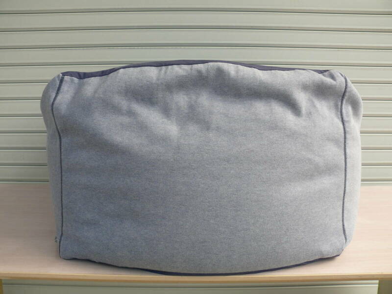 MUJI 無印良品 体にフィットするソファ カバー付き 薄いブルー系色 ビーズクッション（幅65cm/奥行65cm/高さ43cm）