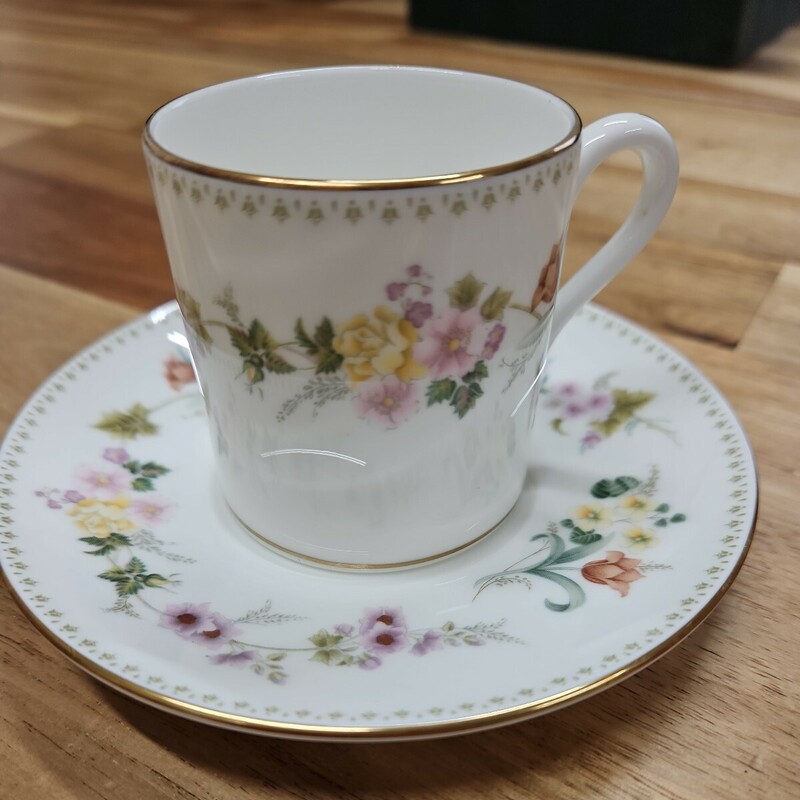  Wedgwood 英国製　ウェッジウッド Mirabelle ミラベル コーヒーカップ ソーサー 花柄 　アンティーク食器　 ヴィンテージ