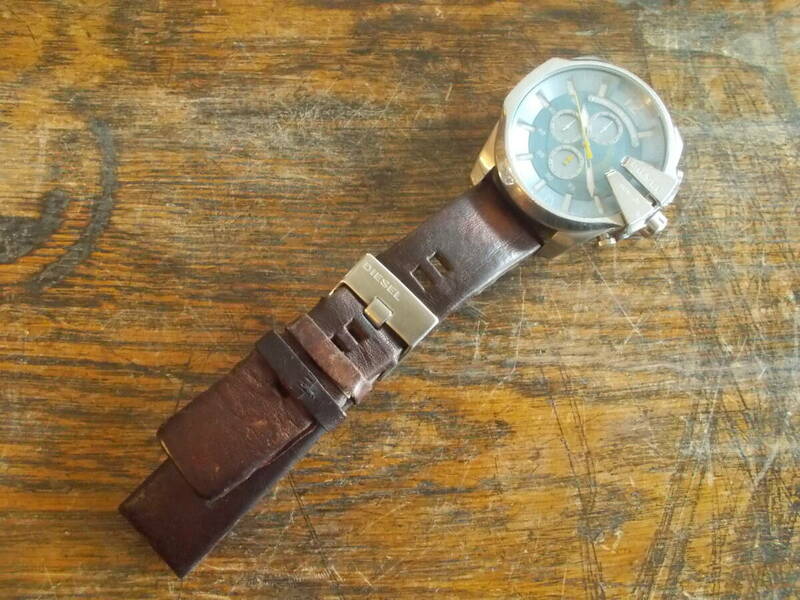 稼働品 DIESEL ONLY THE BRAVE 腕時計 メンズ DZ-4281 本革ベルト 金具欠品 ディーゼル 現状品
