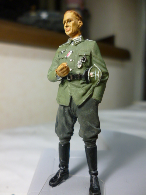 1／３５ ドイツ国防軍将校 ディーストル中尉 レジン 完成品