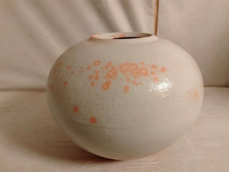萩焼の丸花瓶　椿窯