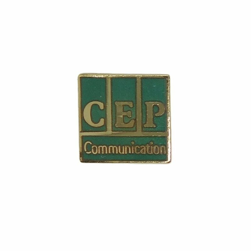 ピンズ ピンバッジ ピンバッチ 出版社 CEP Communication 緑 留め具付き レトロ